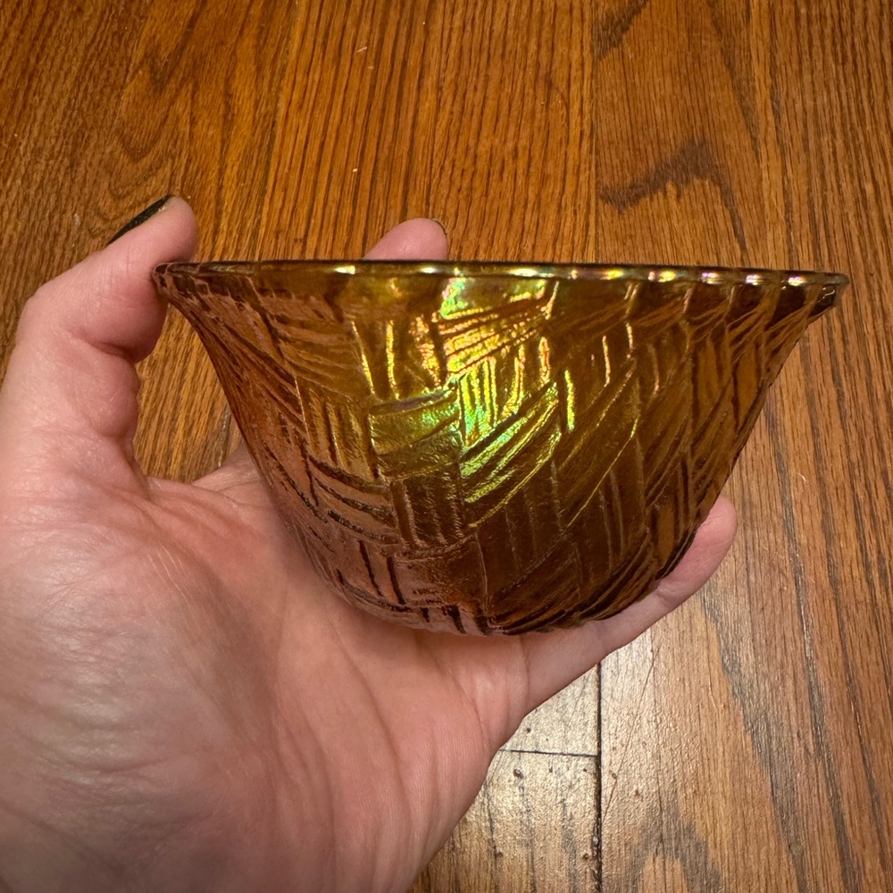 Vintage Indiana Glass Weavetex Basketweave Bowl Marigold Carnival Glass